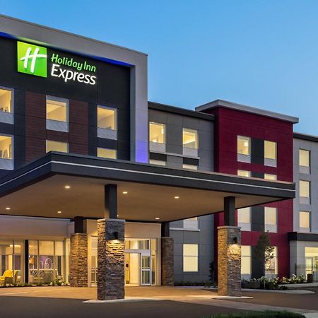 Holiday Inn Express - Strathroy By Ihg Exterior photo