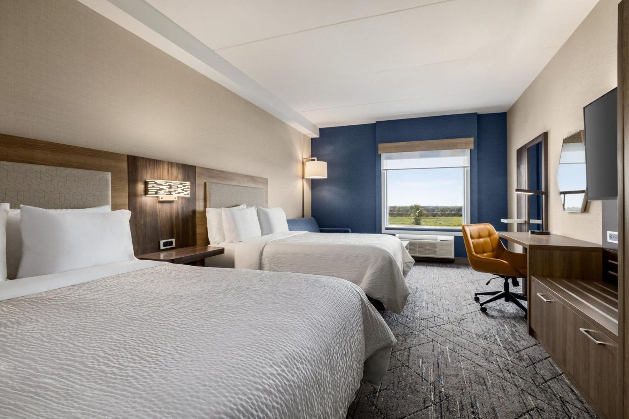 Holiday Inn Express - Strathroy By Ihg Exterior photo